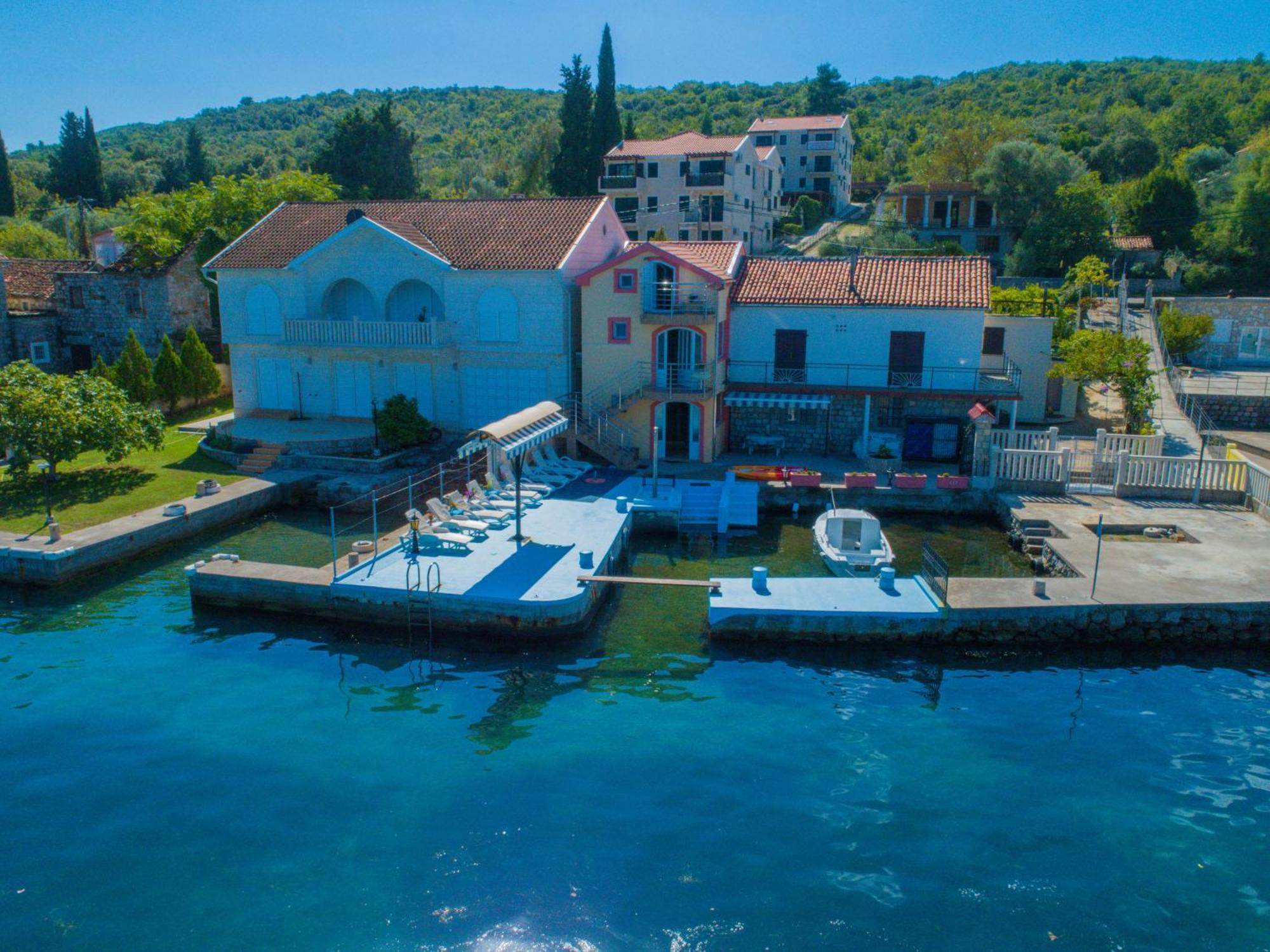 Porto Del Sole Apartments Tivat Dış mekan fotoğraf
