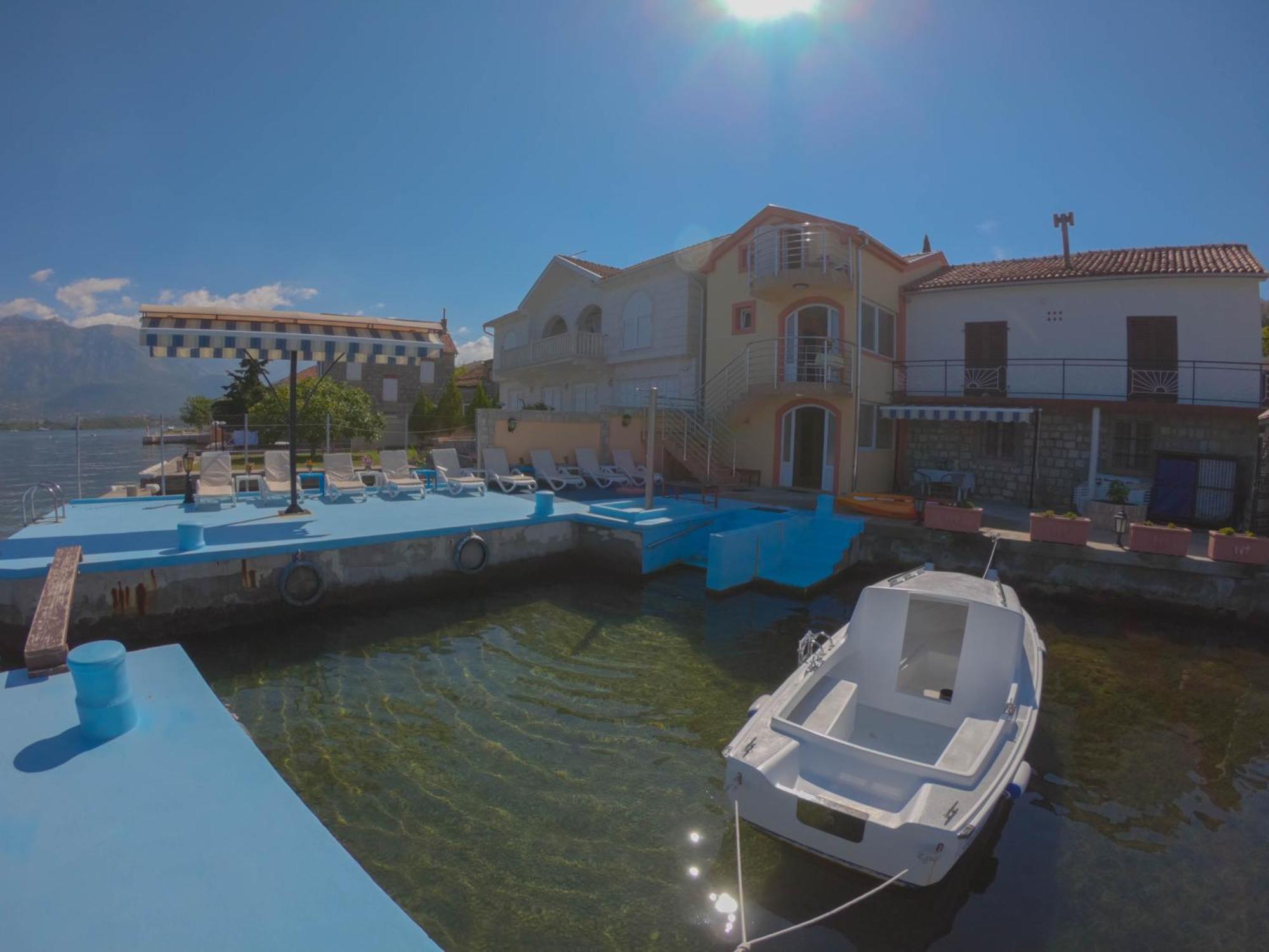Porto Del Sole Apartments Tivat Dış mekan fotoğraf